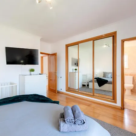 Lisbon Coastal Retreat *