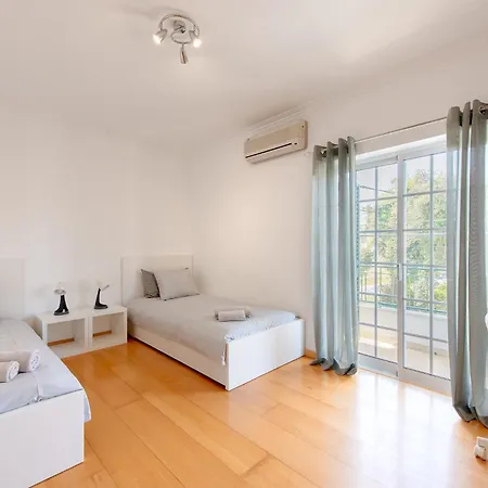 Holiday home Lisbon Coastal Retreat Charneca (Setubal)
