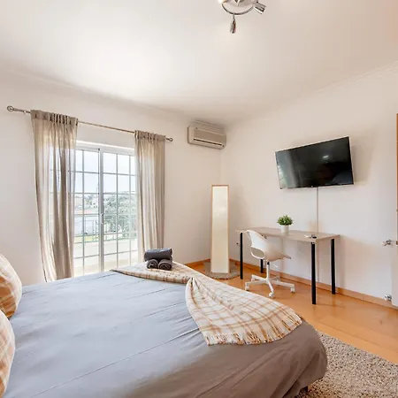 Lisbon Coastal Retreat *