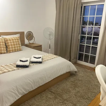 Lisbon Coastal Retreat * Charneca (Setubal)