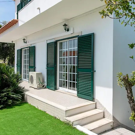 Casa de Férias Lisbon Coastal Retreat *