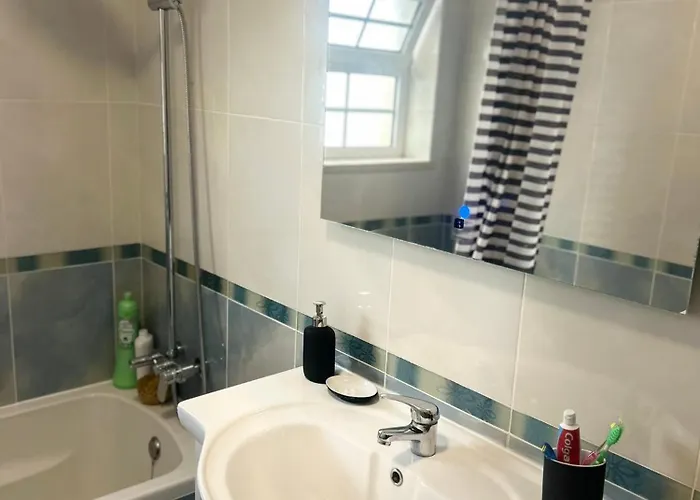 度假居 Lisbon Coastal Retreat *