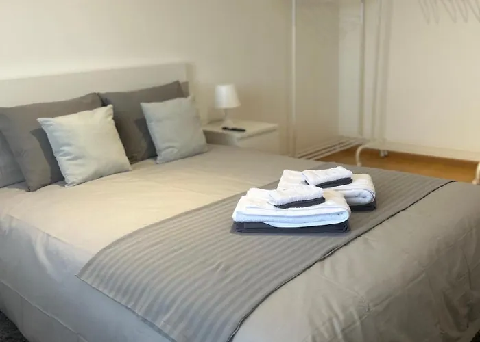 Lisbon Coastal Retreat *