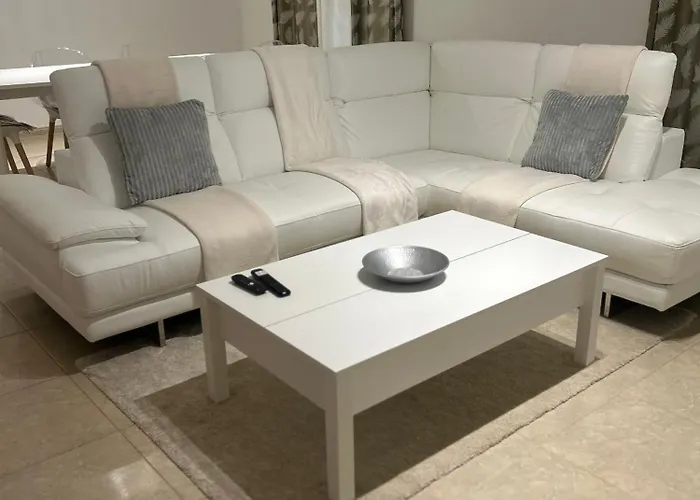 Lisbon Coastal Retreat * 沙尔内卡